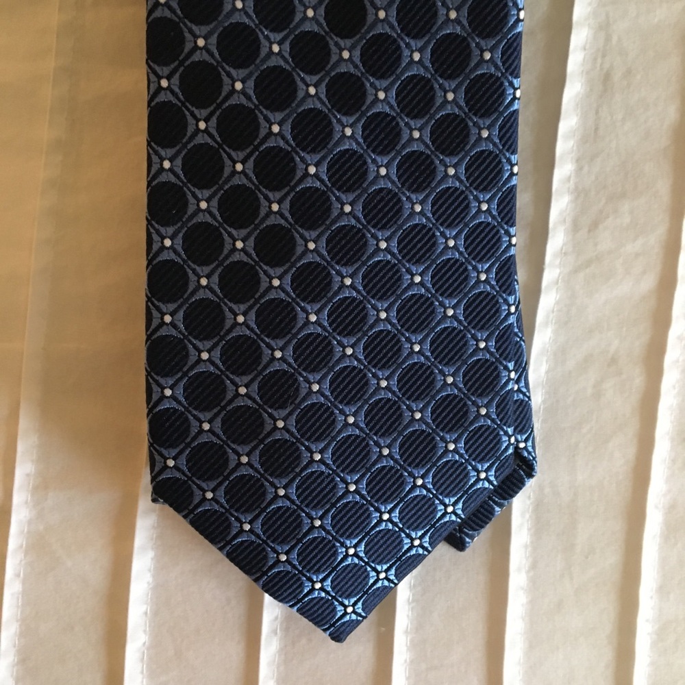Michael Kors Necktie - Picture 2 of 3